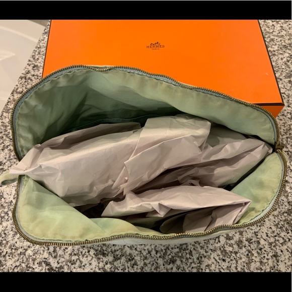 HERMES Mint Green Bolide Cotton Canvas Travel Zip Pouch - Picture 6 of 16